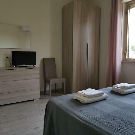 Hotel La Pineta Каррара Экстерьер фото