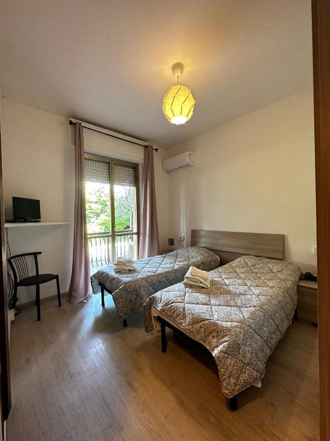 Hotel La Pineta Каррара Экстерьер фото